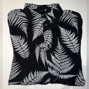 H&M - Long sleeve button up shirt - size large